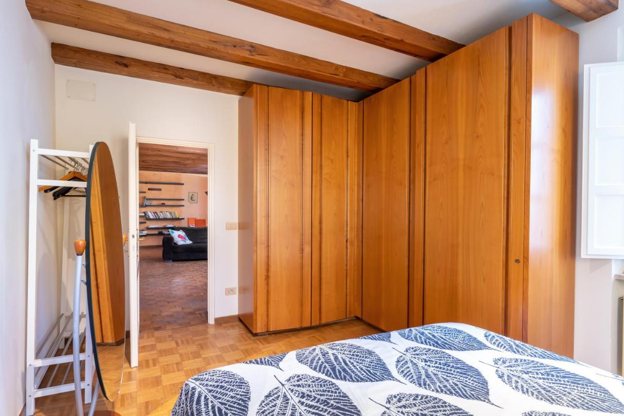 Piazza Napoleone Lovely Central Apartment 卢卡 外观 照片