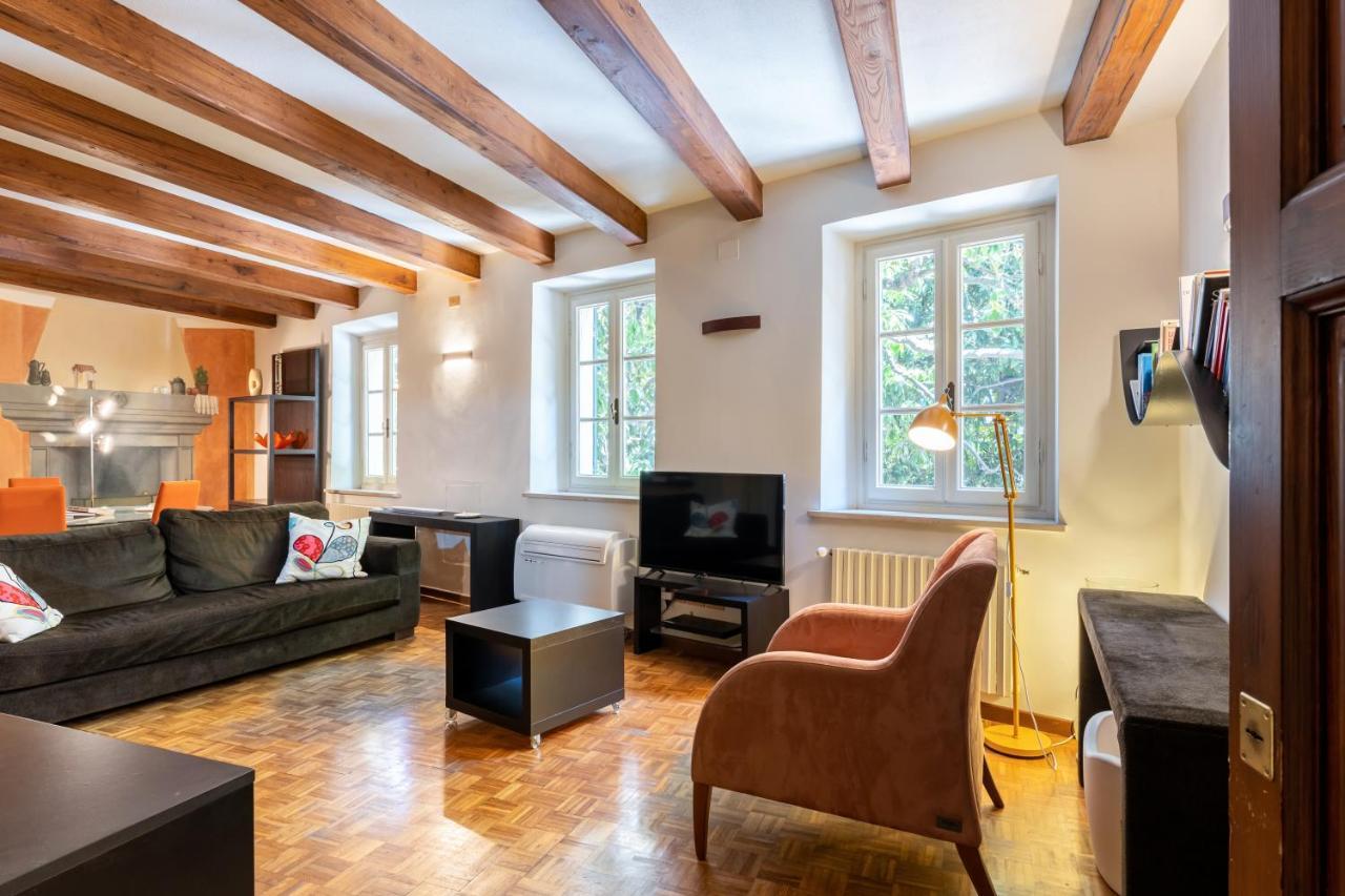 Piazza Napoleone Lovely Central Apartment 卢卡 外观 照片
