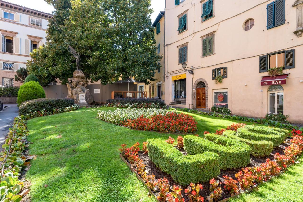 Piazza Napoleone Lovely Central Apartment 卢卡 外观 照片